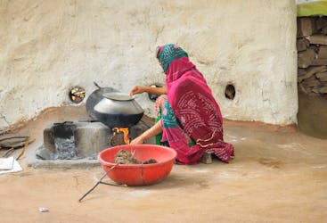 Lezione di cucina a Jodhpur e pasto con una famiglia locale